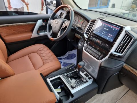 LAND CRUISER V8 - Image 3
