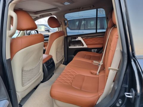 LAND CRUISER V8 - Image 5